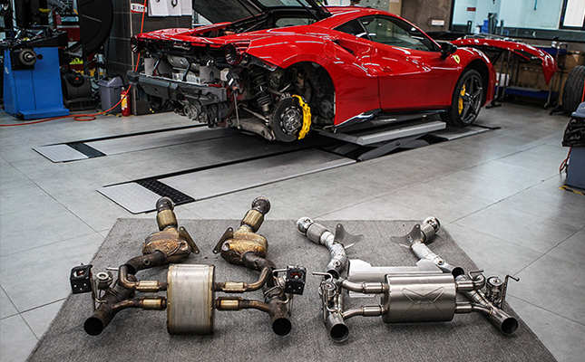 Ferrari法拉利488升级ASPEC排气系统安装过程